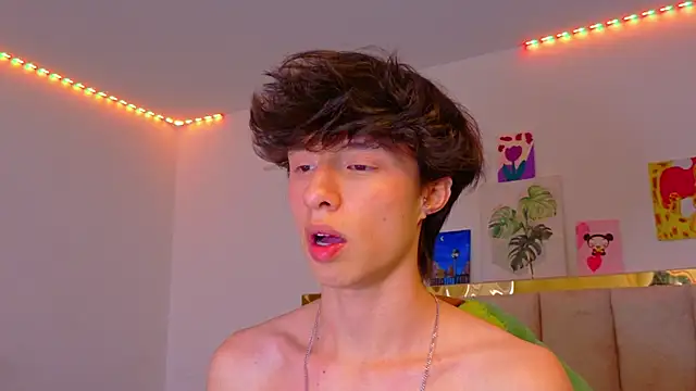 Juanmres online show from July 2026 08:52:02 PM