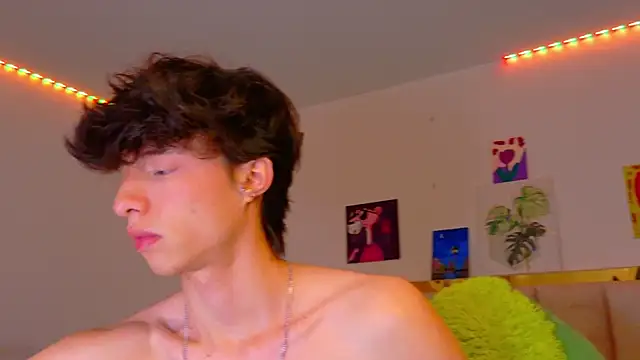 Juanmres online show from July 2026 08:18:01 PM