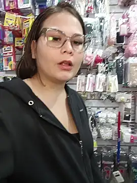 Vale Saenzz online show from November 2025 08:55:01 PM