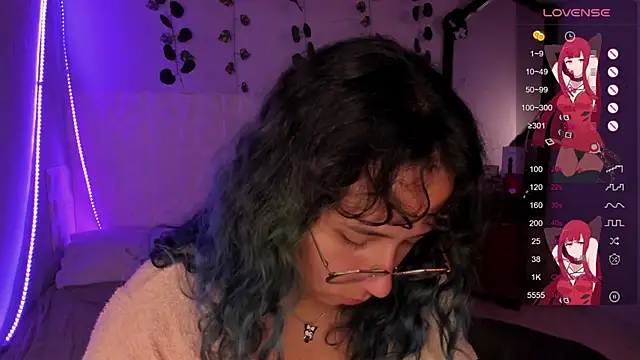 Snapshot of Ludovica6669 chatting on February 2025 01:52:02 AM Ludovica6669 online show from February 2025 01:52:02 AM