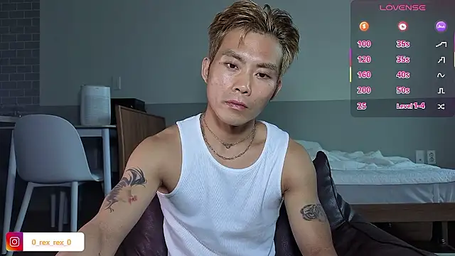 Snapshot of Doh728 chatting on September 2025 01:32:02 AM Doh728 online show from September 2025 01:32:02 AM