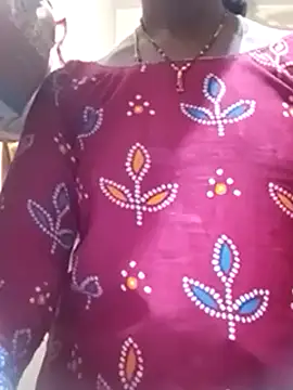 Snapshot of TeluguammayiMahi chatting on February 2025 04:47:02 AM TeluguammayiMahi online show from February 2025 04:47:02 AM