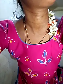 Snapshot of TeluguammayiMahi chatting on October 2025 11:39:01 PM TeluguammayiMahi online show from October 2025 11:39:01 PM