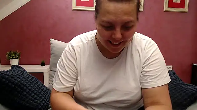 Wetandnaughtyxx online show from June 2026 07:42:02 AM
