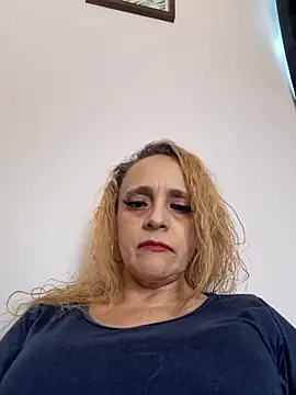 VICTORIAHANK  online show from February 2026 06:50:01 PM