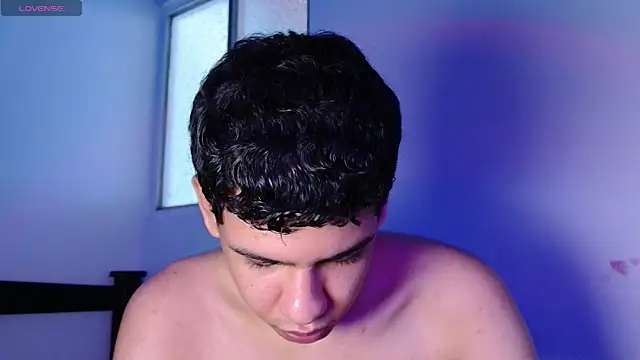 Santiago-Thompson online show from February 2026 07:43:01 PM