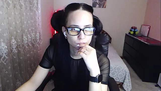 Kriss brunette 5 online show from February 2026 08:21:01 AM