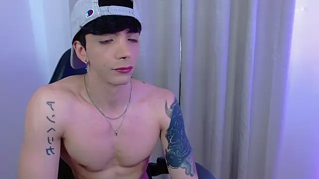 H3ll B0I online show from October 2025 12:37:01 PM