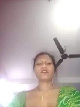 Snapshot of SEXY-SUNITA chatting on February 2025 04:22:01 AM SEXY-SUNITA online show from February 2025 04:22:01 AM
