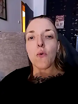 Snapshot of Astrid-Gilbert chatting on February 2025 09:37:01 PM Astrid-Gilbert online show from February 2025 09:37:01 PM