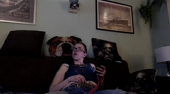 Snapshot of Astrid-Gilbert chatting on March 2025 06:11:01 PM Astrid-Gilbert online show from March 2025 06:11:01 PM