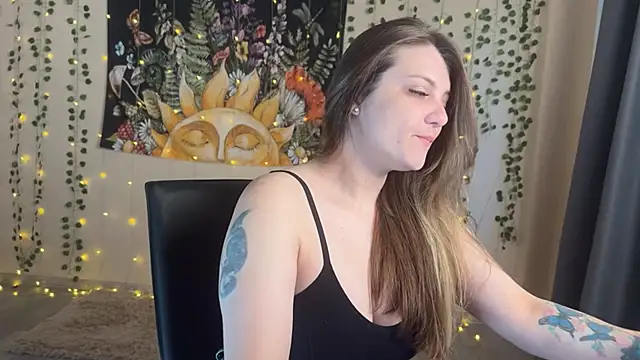 Snapshot of SweetyKatherine chatting on October 2025 06:37:01 AM SweetyKatherine online show from October 2025 06:37:01 AM