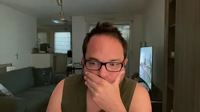 Funnyjul31 online show from May 2026 11:05:02 AM