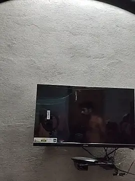 birds0641 online show from October 2025 06:23:01 PM