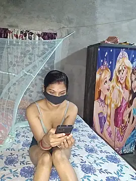 birds0641 online show from April 2026 07:44:01 PM