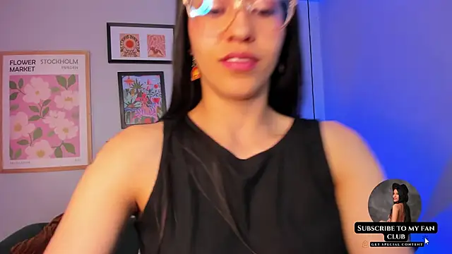 Snapshot of nina__dixon chatting on February 2025 08:13:02 PM nina dixon online show from February 2025 08:13:02 PM