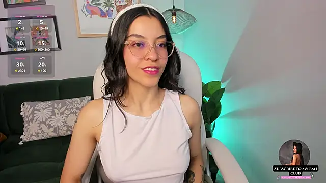 Snapshot of nina__dixon chatting on February 2025 08:47:02 PM nina dixon online show from February 2025 08:47:02 PM