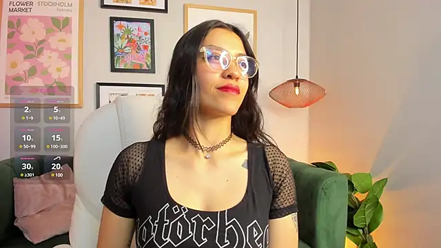 Snapshot of nina__dixon chatting on February 2025 08:58:02 PM nina dixon online show from February 2025 08:58:02 PM