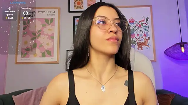 Snapshot of nina__dixon chatting on March 2025 08:15:02 PM nina dixon online show from March 2025 08:15:02 PM