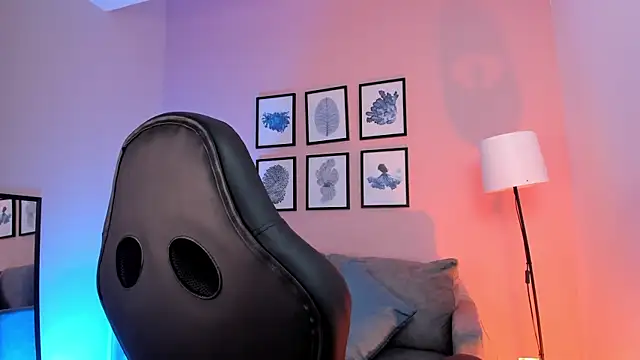 Snapshot of nina__dixon chatting on September 2025 09:05:02 PM nina dixon online show from September 2025 09:05:02 PM