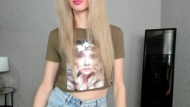 skinnyladyy online show from February 2025 02:04:02 AM