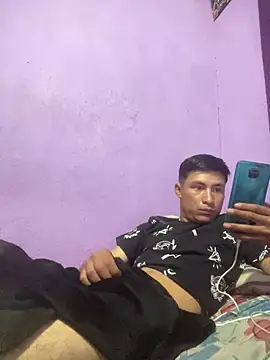 Snapshot of EduardoEspinoza12 chatting on March 2025 05:35:02 AM EduardoEspinoza12 online show from March 2025 05:35:02 AM