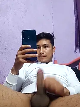 Snapshot of EduardoEspinoza12 chatting on September 2025 10:32:01 PM EduardoEspinoza12 online show from September 2025 10:32:01 PM