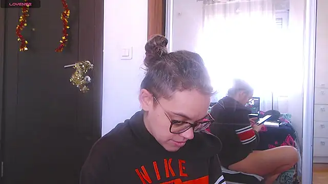 Ju-Hot online show from February 2025 01:39:02 PM