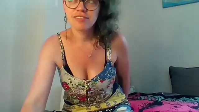 Ju-Hot online show from May 2026 03:52:02 PM