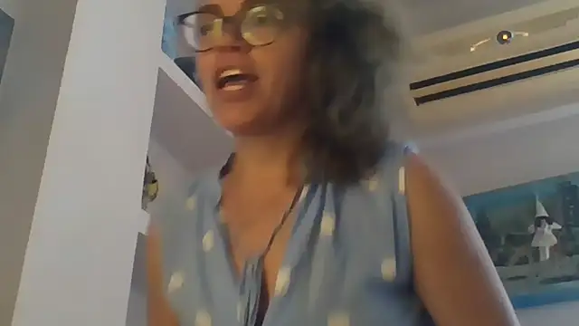 Ju-Hot online show from May 2026 01:19:01 PM