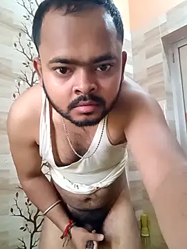 guavam65 online show from April 2026 01:52:01 AM