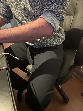 vincent1522 online show from February 2025 12:05:02 PM