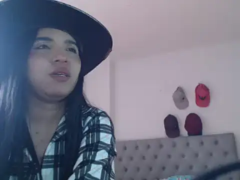 Antoneella vz online show from March 2025 01:09:01 PM