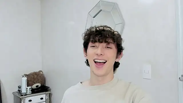 miketwink online show from February 2026 02:00:01 AM