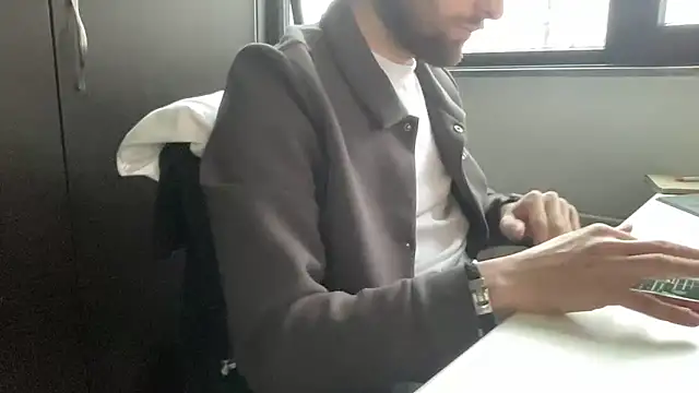 bullyboyy online show from February 2026 07:37:01 AM