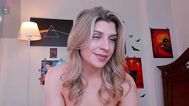 Snapshot of heartseduction chatting on November 2025 11:53:01 AM heartseduction online show from November 2025 11:53:01 AM