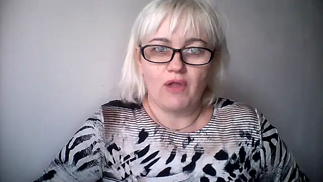 Mayya4321 online show from September 2025 12:43:02 PM