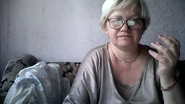 Mayya4321 online show from April 2026 07:01:01 AM