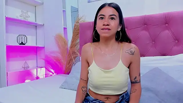 Ariana greenblat online show from January 2025 10:56:01 AM