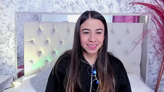 Ariana greenblat online show from October 2025 04:04:02 PM