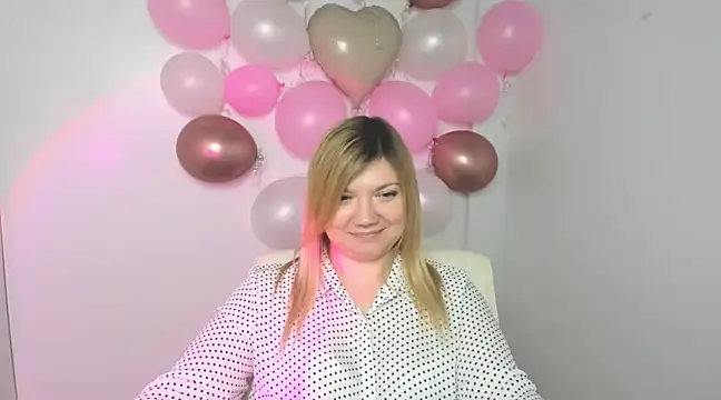 Lola moree online show from February 2025 03:52:01 PM