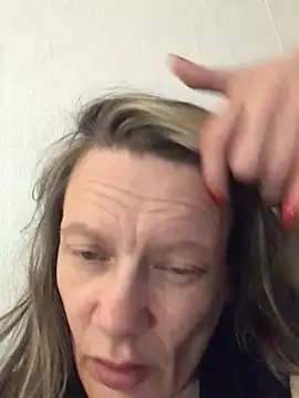 blondey206 online show from April 2026 05:03:02 AM