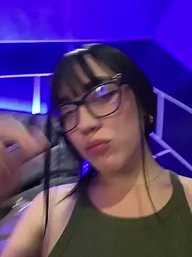 Snapshot of Melody_rousse_ chatting on February 2025 01:33:01 AM Melody rousse online show from February 2025 01:33:01 AM