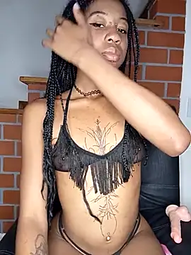 Snapshot of Zaira_Rose_ chatting on February 2025 01:32:01 PM Zaira Rose online show from February 2025 01:32:01 PM