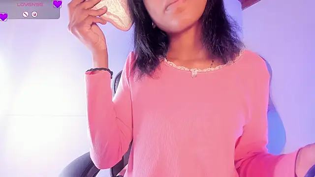 Snapshot of Zaira_Rose_ chatting on September 2025 12:48:01 PM Zaira Rose online show from September 2025 12:48:01 PM
