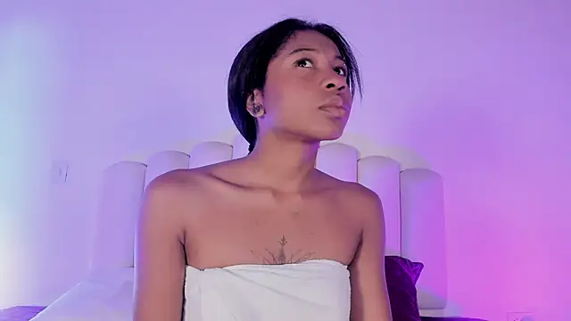 Snapshot of Zaira_Rose_ chatting on September 2025 12:49:01 PM Zaira Rose online show from September 2025 12:49:01 PM
