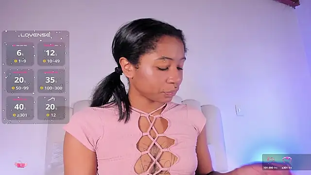 Snapshot of Zaira_Rose_ chatting on September 2025 02:27:02 PM Zaira Rose online show from September 2025 02:27:02 PM