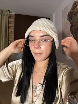 eileensophi online show from October 2025 05:59:01 AM