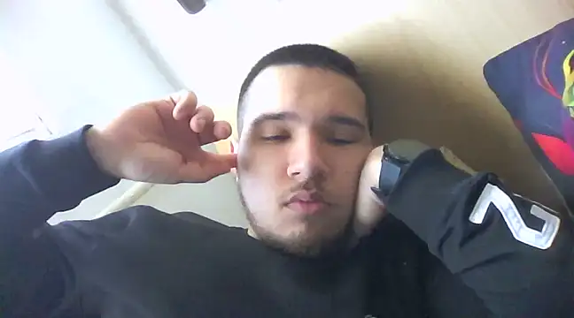 Drag Queen online show from February 2025 01:33:02 PM