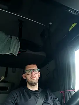 Snapshot of Eriic8888 chatting on May 2026 05:58:02 AM Eriic8888 online show from May 2026 05:58:02 AM